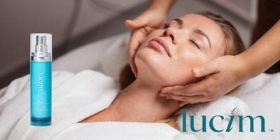 Massaggio del viso: un gesto anti-età con LUCIM Total Facial Serum !